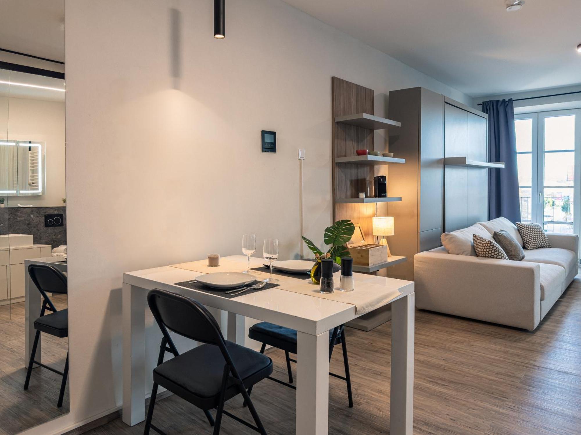 Crest - Riverside Lofts Mit Parken I Balkon I Kueche I Regendusche Passau Exterior photo